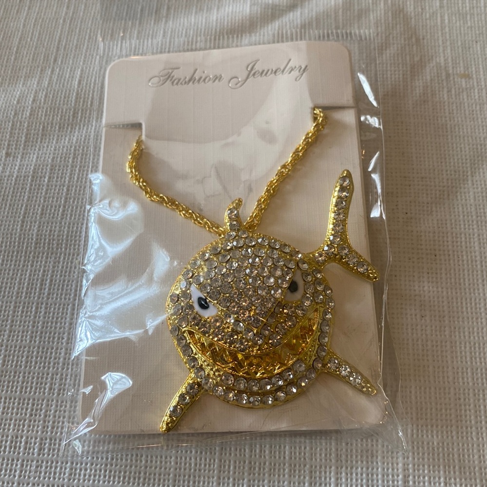 Trendy rap hip hop shark pendant and chain
